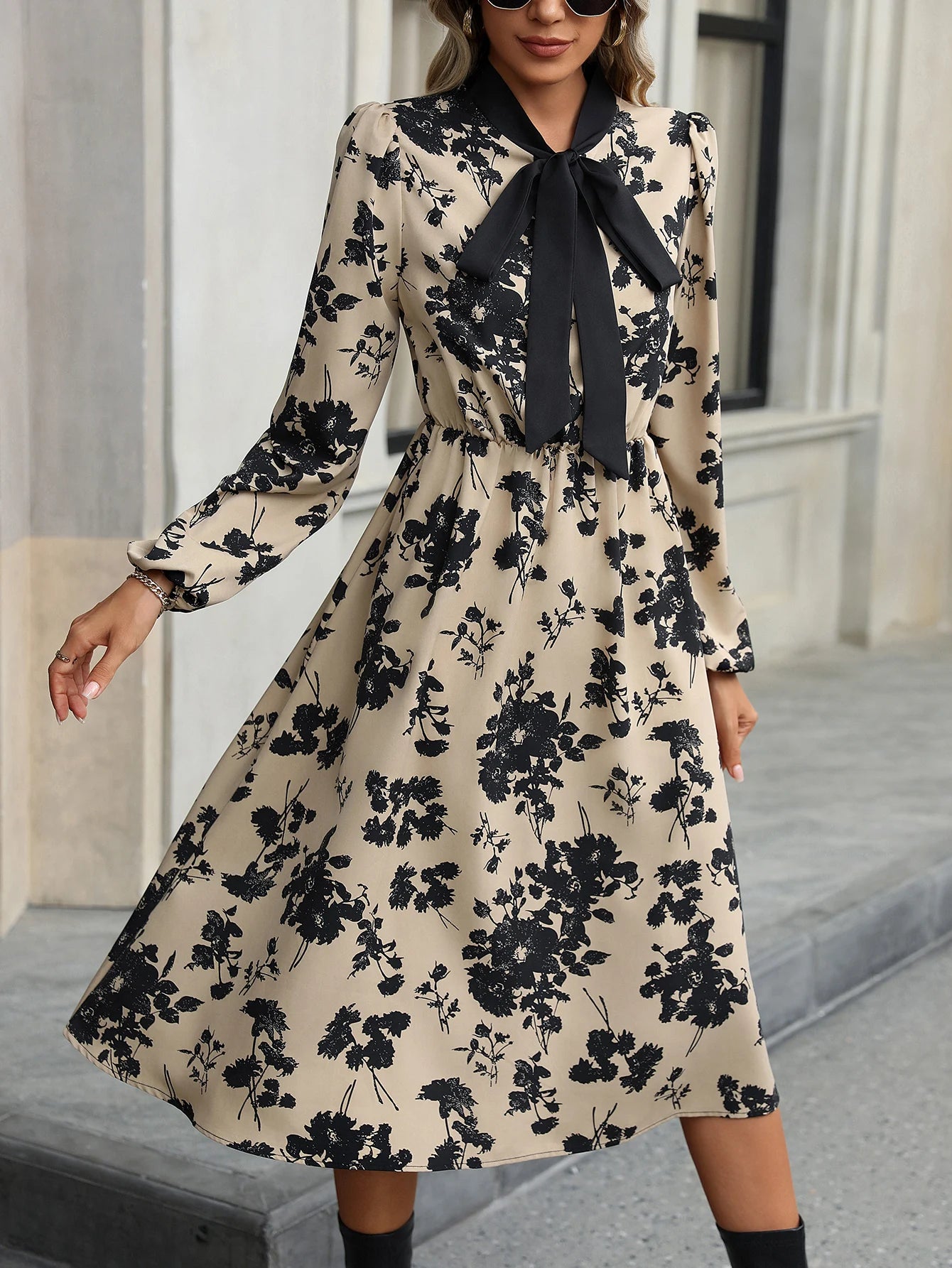 European and American women's fashionable and elegant floating collar printed waist cinched A-line long sleeved dress